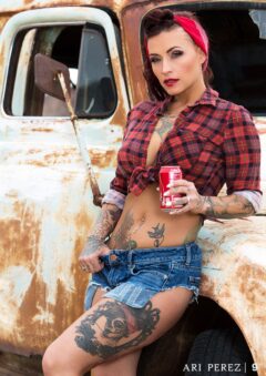 Ari Perez MicroMAG – Kristy Seguin