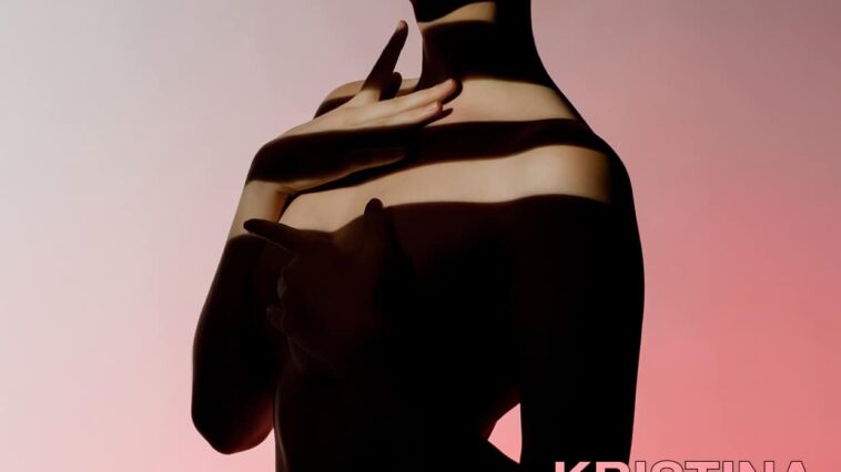 Andrey Guryanov MicroMAG – Kristina Tihonova – Issue 10