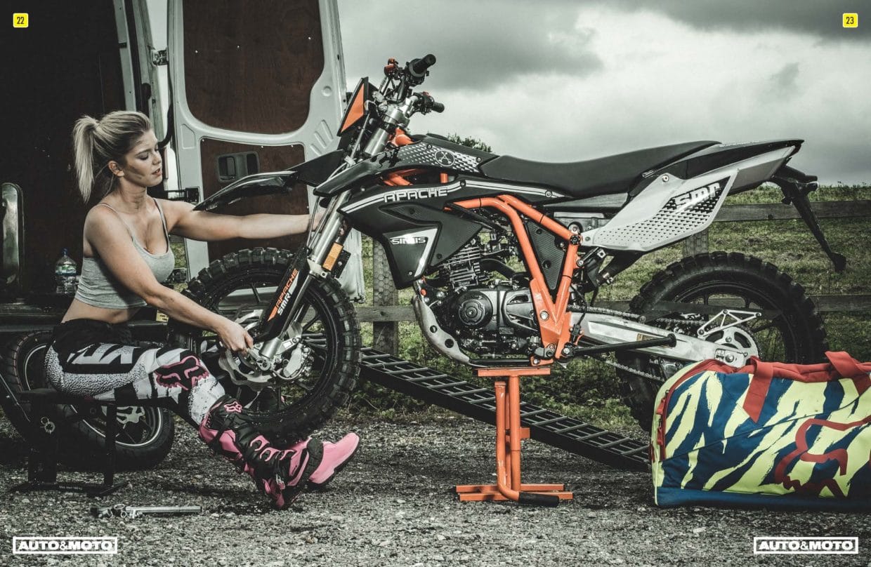 Auto & Moto Magazine – October 2017 – Kaska Kaminski